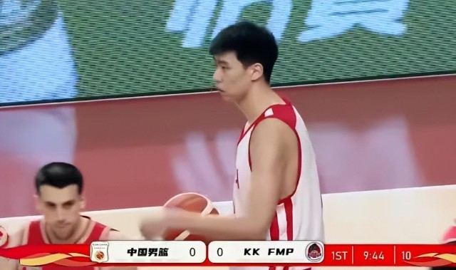 世界杯赛程-男篮首节被FMP俱乐部碾压！焦泊乔+2首发齐发挥，防守成麻烦！
